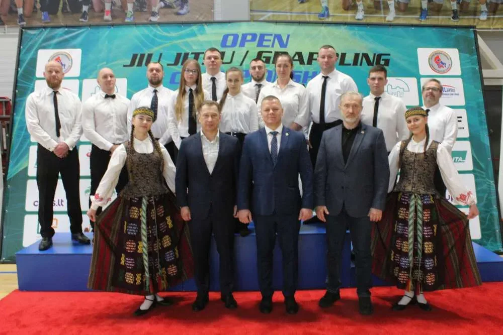 Atviras Lietuvos džiudžitsu newaza čempionatas – šakiečių triumfas