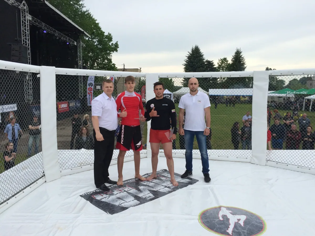 Baikerių naktyse – grappling kovos po atviru dangumi