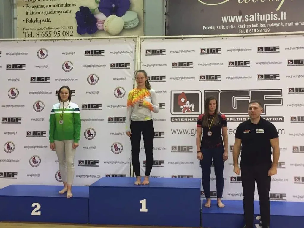 Dziudo mergina tapusi pasaulio graplingo čempione